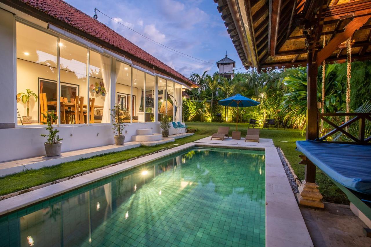 Villa Janitra 塞米亚克 外观 照片